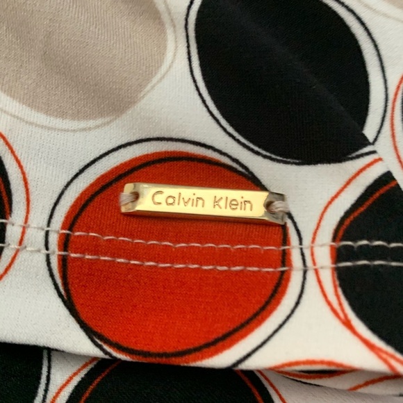 Calvin Klein Circle Print Blouse - Picture 4 of 6